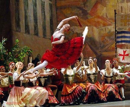 Work-on-Bolshoi-Theater-nearing-end